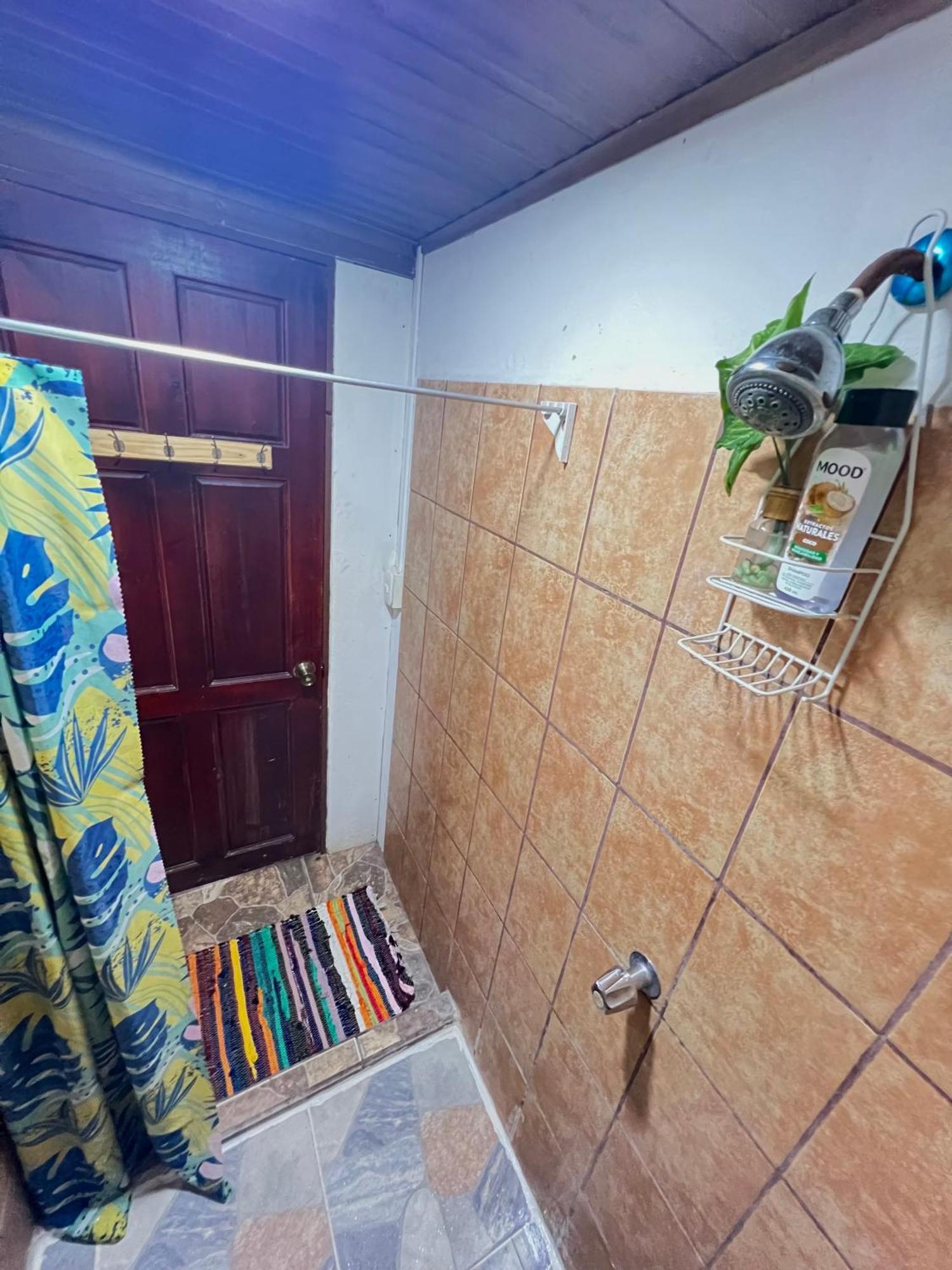 Cheap Hostel 奎波斯城 外观 照片