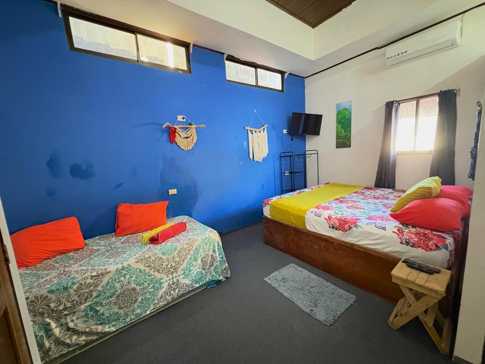 Cheap Hostel 奎波斯城 外观 照片